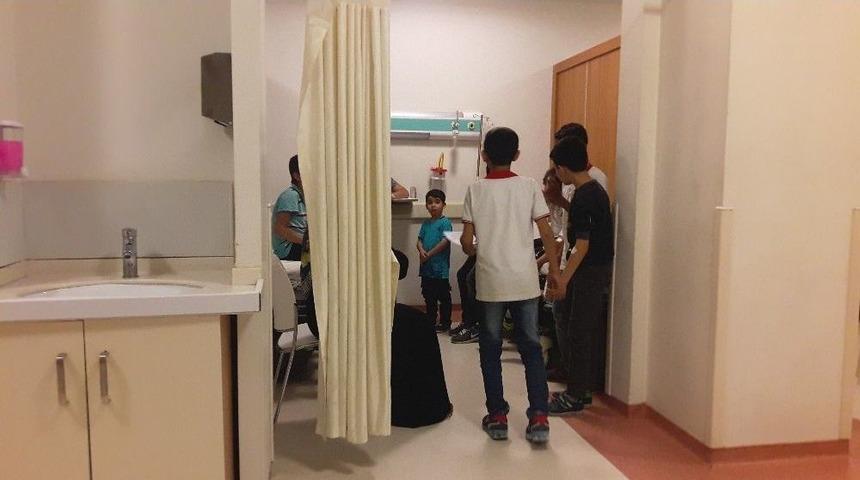 Şanlıurfa&rsquo;da 12 &Ouml;ğrenci Tatlıdan Zehirlendi