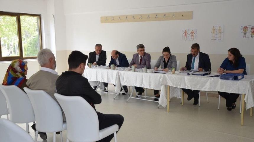 Kapalı Pazar Yerindeki D&uuml;kk&acirc;nların Satışı İhalesi Yapıldı