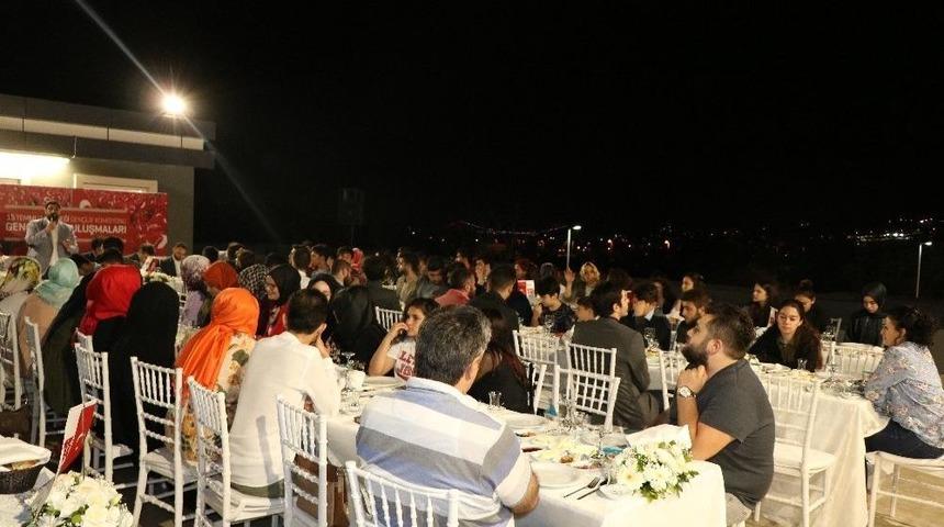 15 Temmuz Şehit Aileleri Ve Gaziler Sahur Sofrasında Buluştu