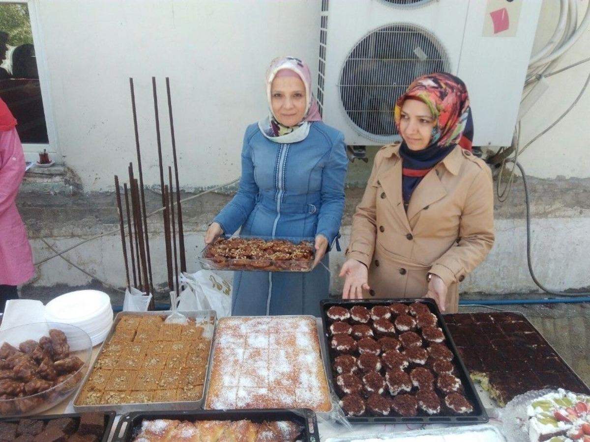 Sason&rsquo;da Kur-an Kursu &Ouml;ğrencileri Yararına Kermes D&uuml;zenlendi
