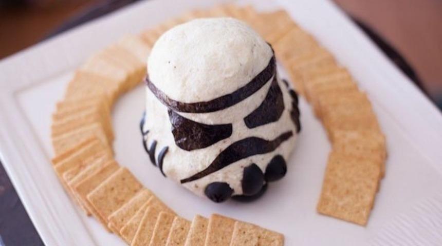 Star Wars Hayranlarının Karnını Guruldatacak Pastalarımız Gelmiştir!