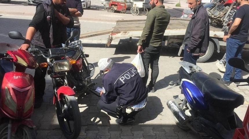 Kulu&rsquo;da Hurdaya Ayrılan Ve Tescilsiz Motosikletler Toplanıyor