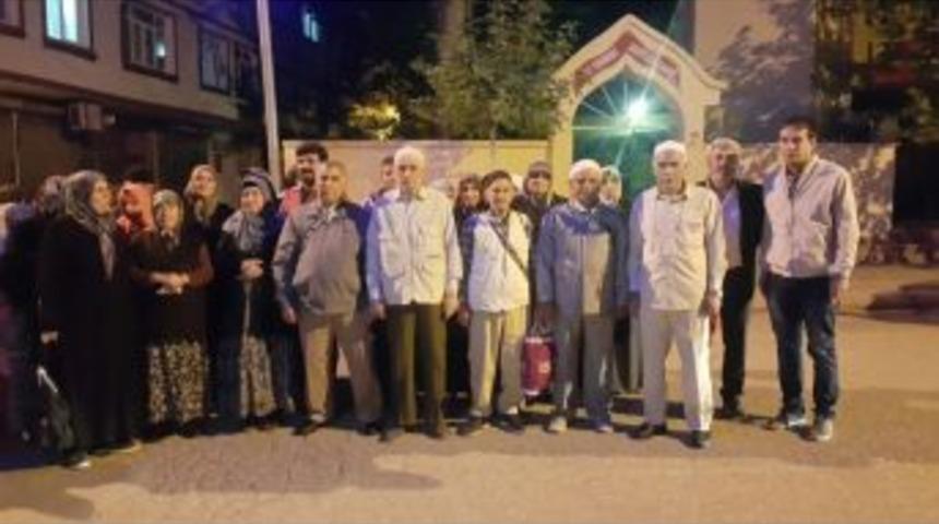 G&ouml;lbaşı İl&ccedil;esinde Umreciler Yola &Ccedil;ıktı