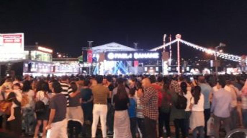 &Uuml;nl&uuml; Rock Grubu Zakkum Samsun&rsquo;da Konser Verdi