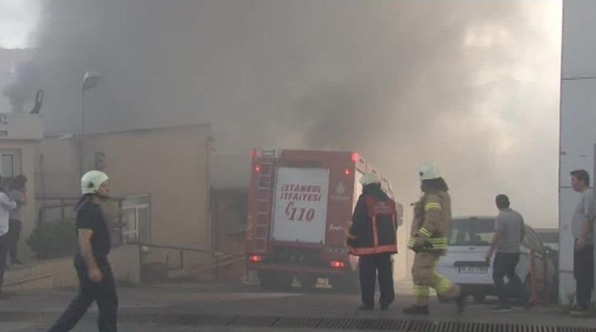 Gaziosmanpaşa&rsquo;da Fabrika Yangını