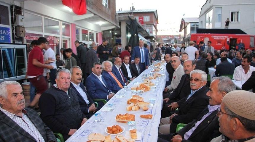 Mhp&rsquo;den İftar Yemeği