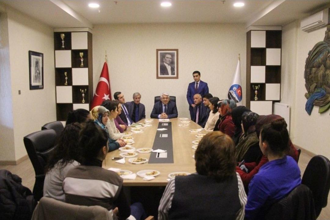 Girişimci 30 Kadına Sertifikaları Verildi