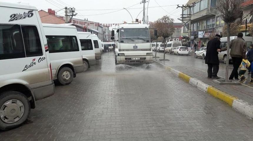 Cadde Ve Sokaklar Temizlendi