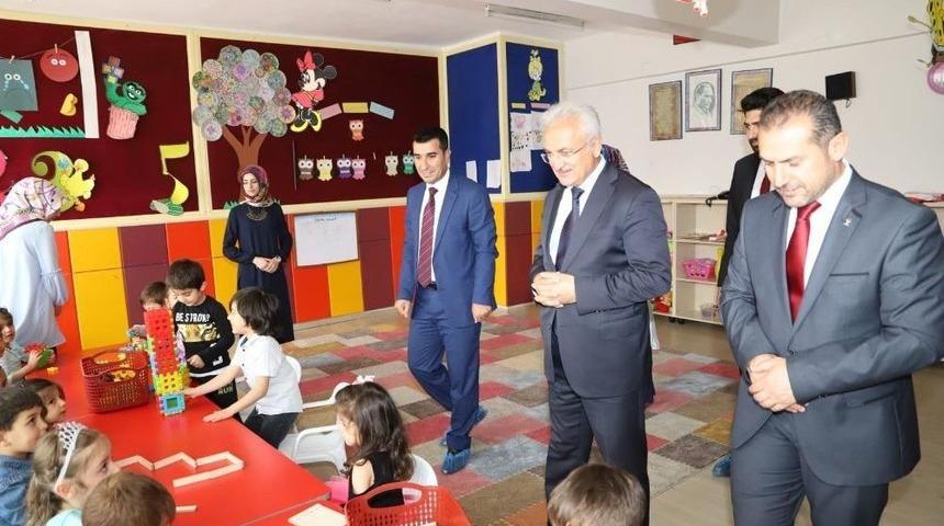 Başkan Başsoy Miniklerin Karne Heyecanına Ortak Oldu