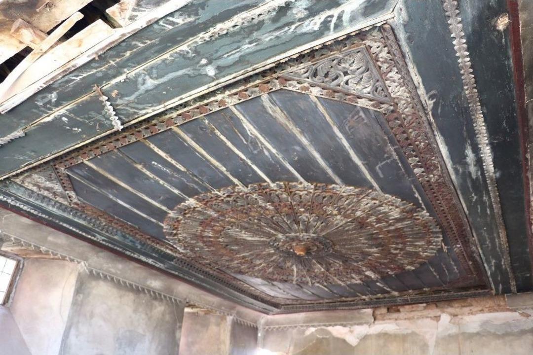 Tavanda Ki Tarih &Ccedil;&uuml;r&uuml;yor