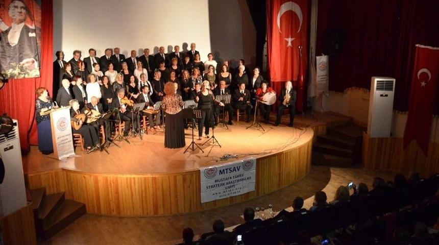 Fo&ccedil;a&rsquo;da Eğitime Yardım Konseri