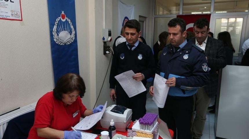 B&uuml;y&uuml;kşehir Zabıta Personeli Kan Verdi