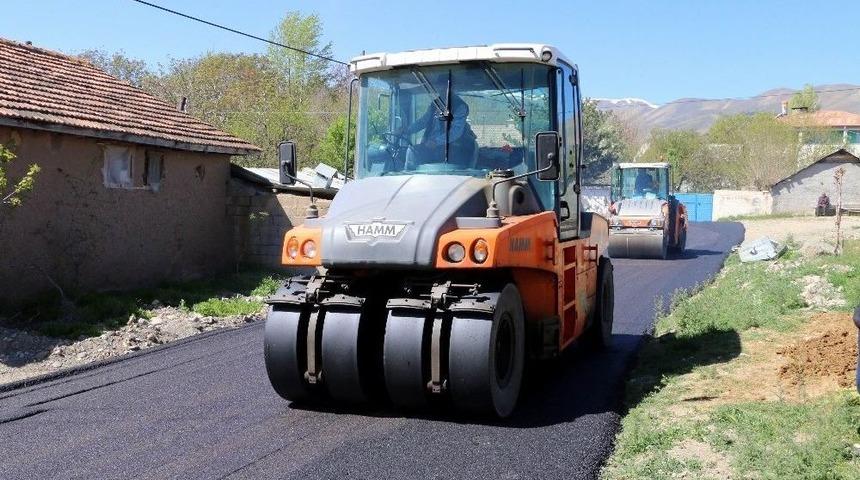 &Ouml;zel İdare Asfalt Sezonuna Hızlı Başladı