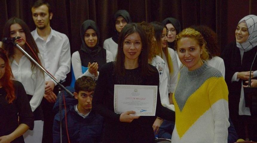 Sel&ccedil;uk&rsquo;ta T&uuml;rk Halk M&uuml;ziği Konseri