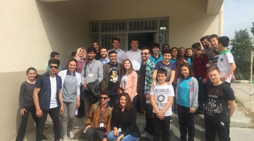 &Uuml;niversitelilerden Miniklere Spor Eğitimi