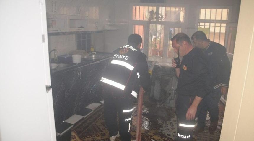 Cizre&rsquo;de Yangın: 1 Yaralı