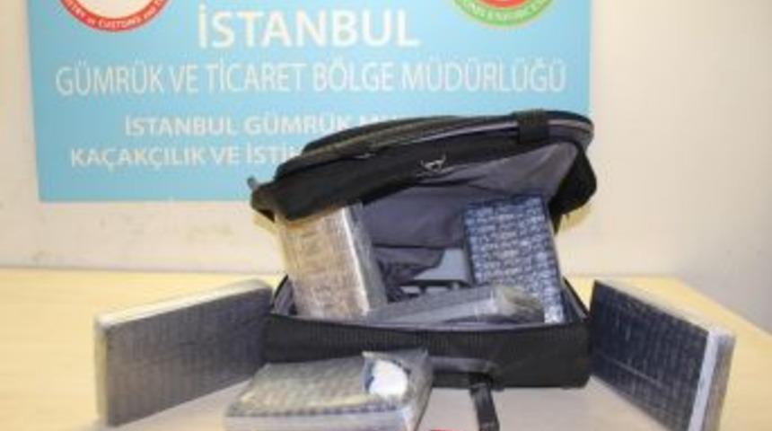 Atat&uuml;rk Havalimanı&rsquo;nda Yolcunun Valizinden 6,5 Kilo Kokain &Ccedil;ıktı