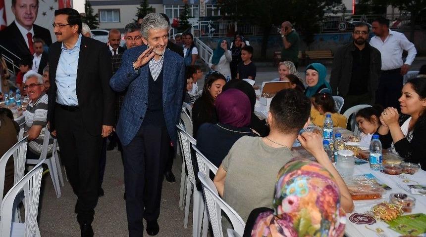 Başkan Tuna Ke&ccedil;i&ouml;ren&rsquo;de İftar Yaptı