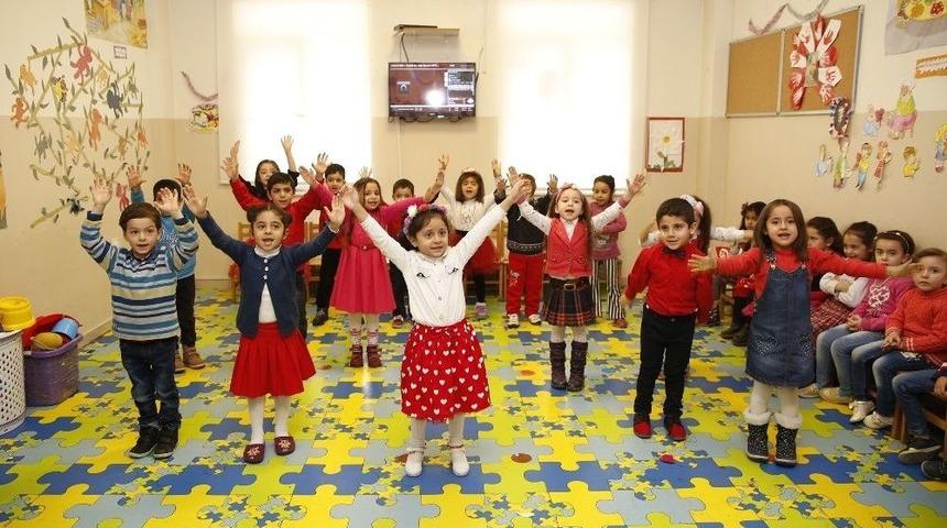 Minikler Kurtuluş G&uuml;n&uuml;n&uuml; Kutladı