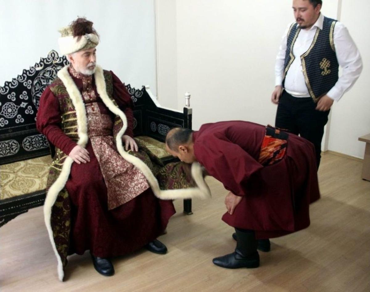 Ruh Sağlığı Merkezinde Tedavi G&ouml;ren Hastalar Sanatla Topluma Kazandırılıyor