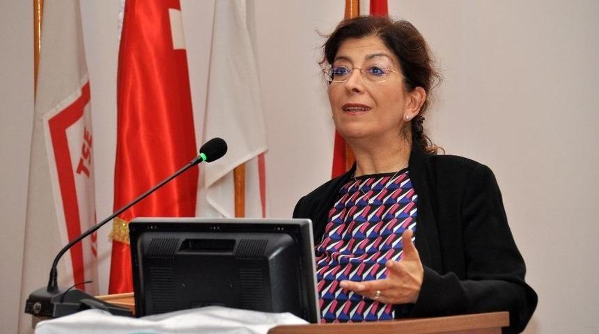 Ne&uuml;&rsquo;de Sağlık İdareciliği Konuşuldu