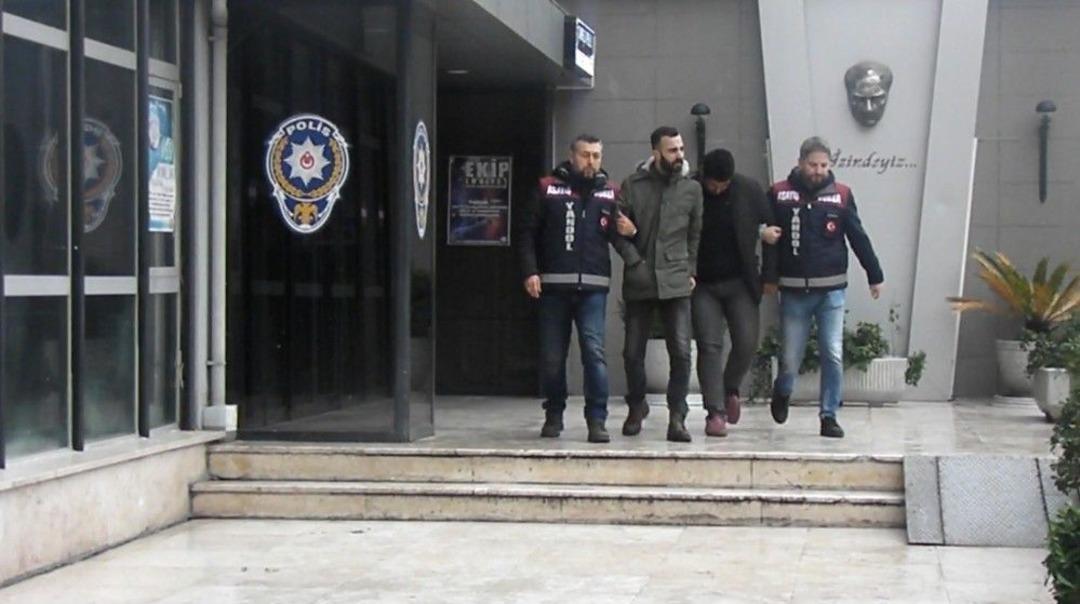 Dolandırdıkları Paralarla Ka&ccedil;arken Yakalandılar