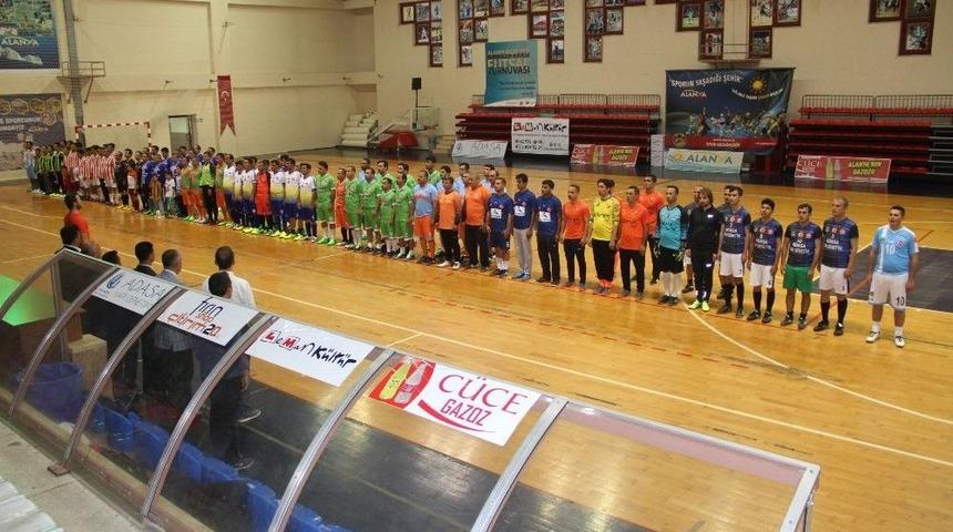 Alanya&rsquo;da Birimler Arası Futsal Turnuvası Başladı