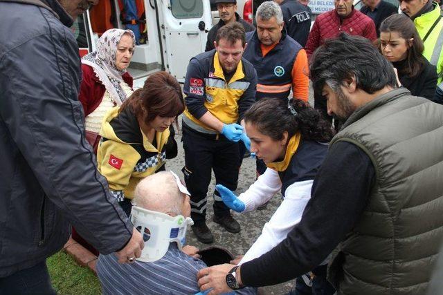 Yolun Karşısına Geçmek İsteyen Yaşlı Adama Otomobil Çarptı