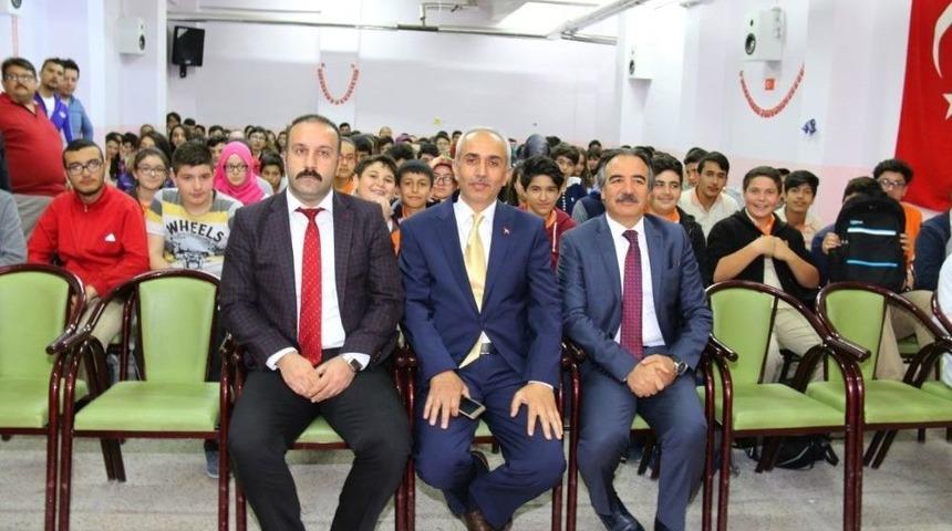 Nev&uuml; Rekt&ouml;r&uuml; Bağlı &Ouml;ğrencilerle &lsquo;kariyer G&uuml;nleri&rsquo;nde Buluştu