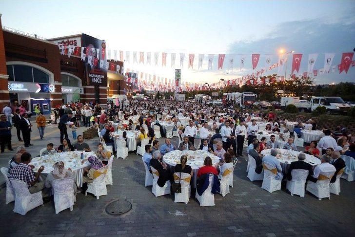 Batıkentliler İftar Sofrasında Bir Araya Geldi G4