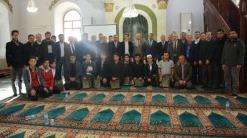 Gen&ccedil; Seda Kur&rsquo;an-ı Kerim&rsquo;i G&uuml;zel Okuma Yarışması Finali Dinar&rsquo;da Yapıldı