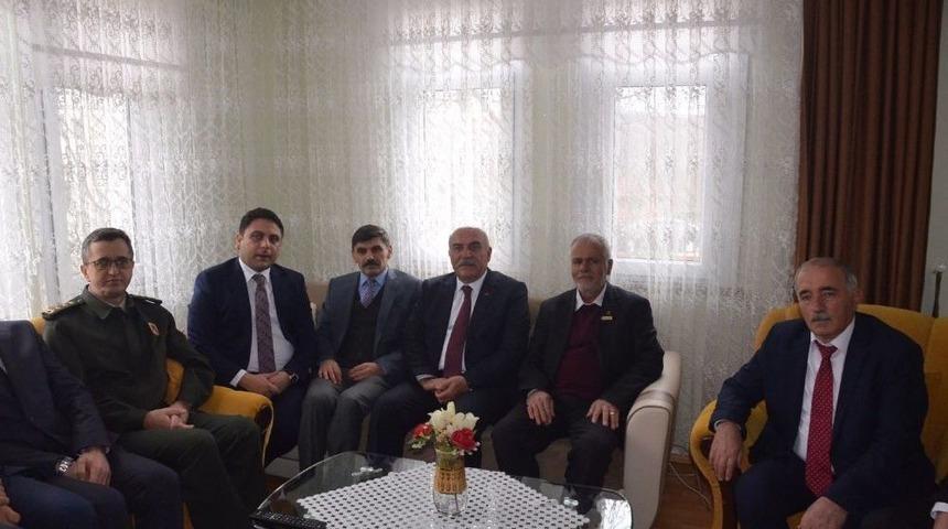 Vali İpek: &ldquo;şehit Ailelerinin Her Zaman Yanındayız&rdquo;