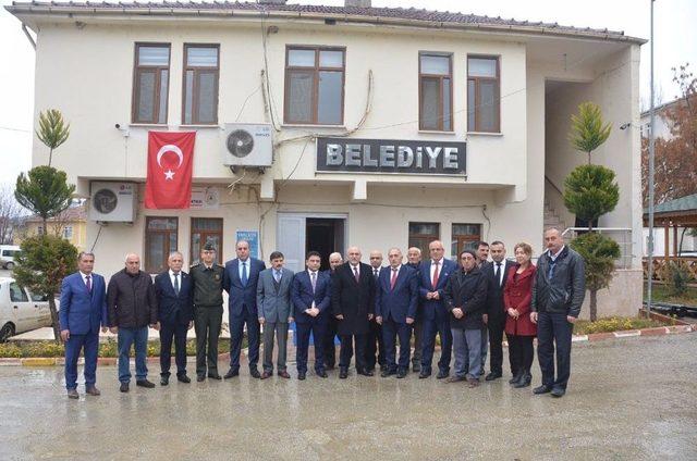 Vali İpek: &ldquo;şehit Ailelerinin Her Zaman Yanındayız&rdquo; 1