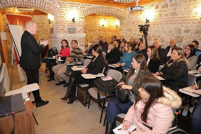 Edirne Akademi Eğitimlerine Devam Ediyor