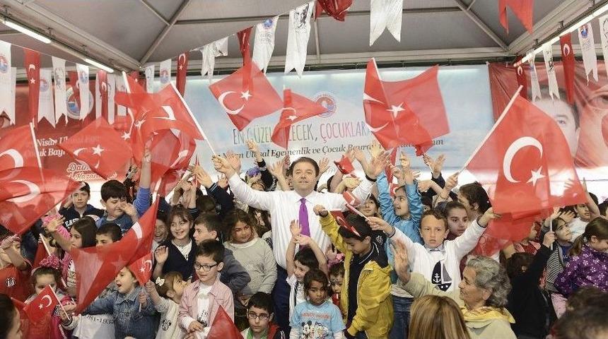 &Ccedil;ocuklar Bayramlarını Şenlikle Kutlayacak