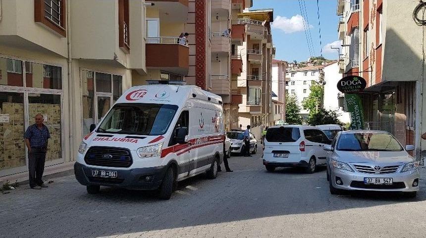 Tosya Kaymakamlığı Koruma Polisi Evinde &Ouml;l&uuml; Bulundu