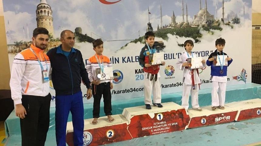 İhlas Koleji&rsquo;nden İki İstanbul Şampiyonluğu