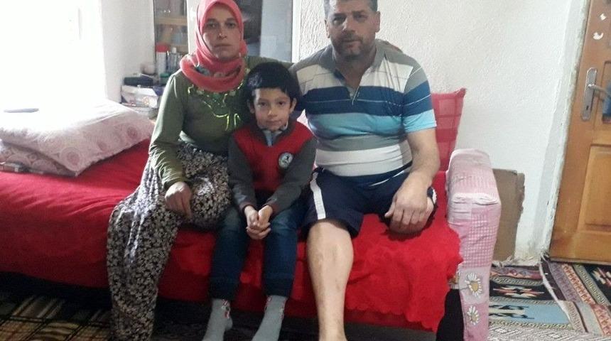 Protez Bacağını &Ccedil;ıkartıp Kendisine Saldıran &Ouml;ğretmene Ders Verdi