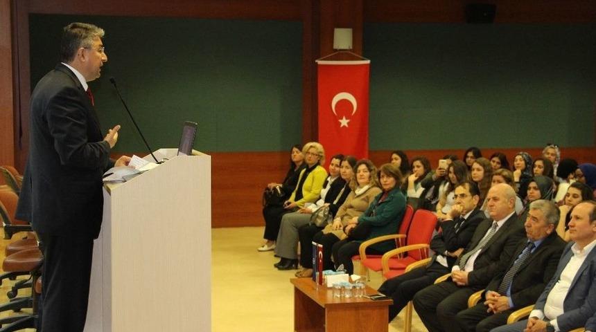 &rsquo;yılın Kaymakamı&rsquo; Gen&ccedil;lere Başarısını Anlattı