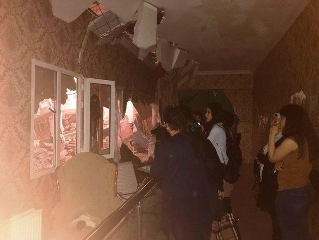 Lise Öğrencileri Ve Mardinli Kadınlar, Deprem Müzesini Gezdiler