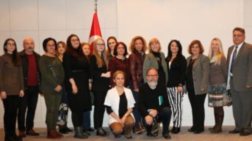 Esog&uuml;&rsquo;de &rsquo;sağlıkta Sağaltım: Ni&ccedil;in Yazarsınız?&rsquo; Konulu Panel D&uuml;zenlendi