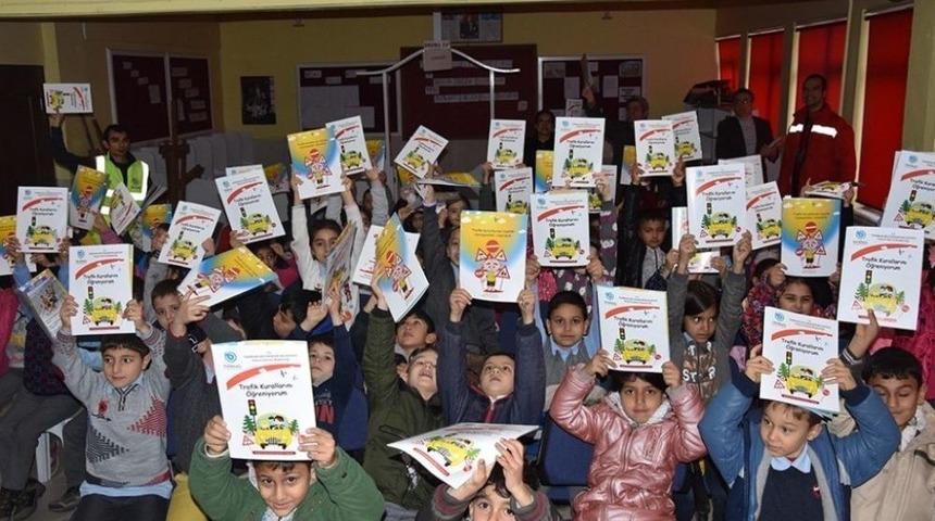&Ouml;ğrencilere Temel Trafik Eğitimi