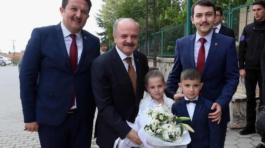 Vali &Ccedil;akacak, Mihalı&ccedil;&ccedil;ık İl&ccedil;esini Ziyaret Etti