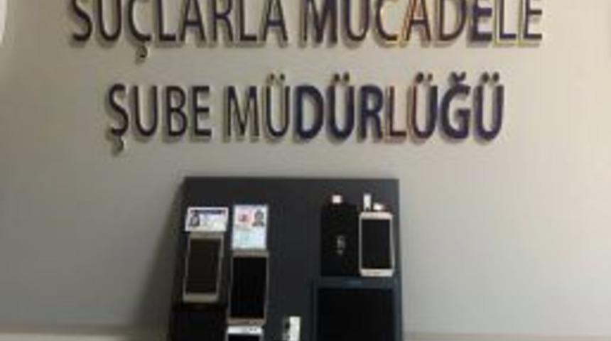 Fet&ouml;&rsquo;den Aranan Karı-koca Gaybubet Evinde Yakalandı