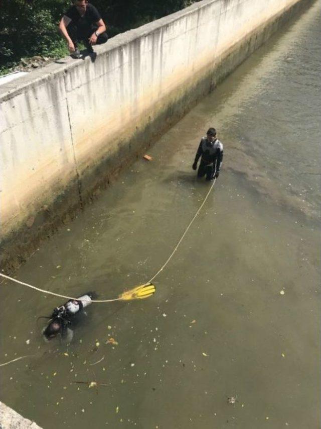 Dereye Uçan Araçtaki Kayıp Sürücü 10 Gündür Aranıyor