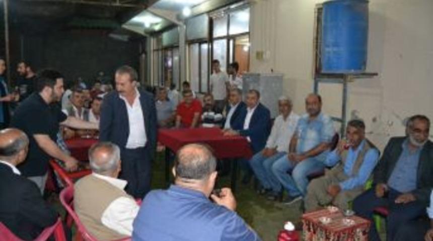 Atik, Kapı Kapı Geziyor