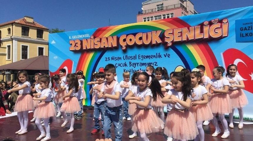 Geleneksel &Ccedil;ocuk Şenliği