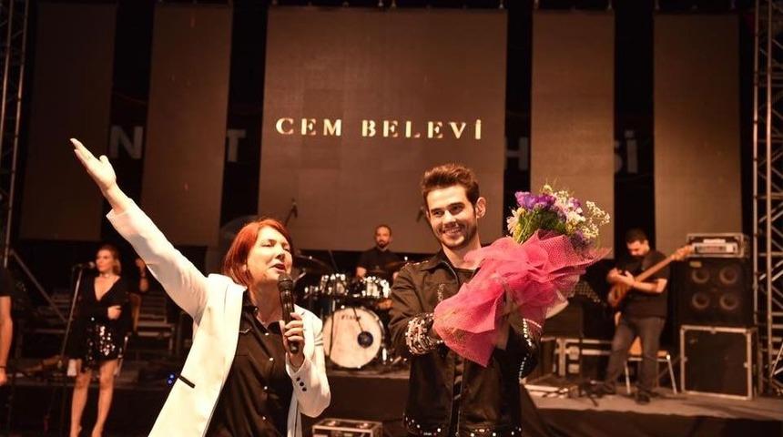 Avcılar&rsquo;da Cem Belevi R&uuml;zgarı Esti