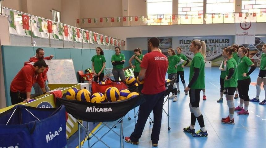 Salihli’nin Sultanlarında Karşıyaka Hazırlığı