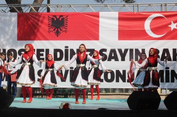 İki Ülke Bakanından Arnavuçta Dersi G5